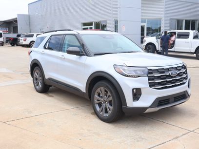 New 2026 Ford Explorer Active w/ Active Comfort Package