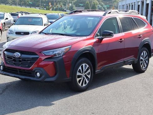 Used 2025 Subaru Outback Premium w/ Popular Package #1 AWD/4WD image 2