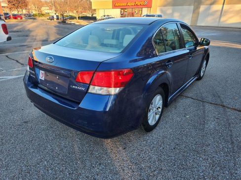 Used 2011 Subaru Legacy 2.5i Premium image 8
