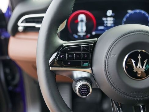 Used 2023 Maserati Grecale GT image 14