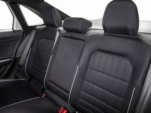 Used 2022 Volkswagen Jetta Sport image 35