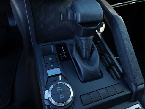 New 2026 Toyota Tacoma SR5 image 7