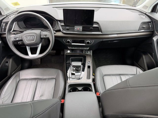 Certified 2023 Audi Q5 Premium Plus w/ Premium Plus Package AWD/4WD image 14