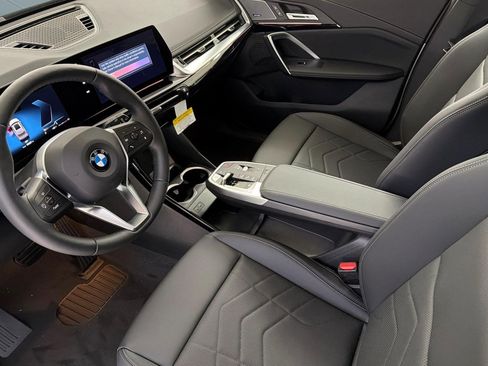 Used 2026 BMW X1 xDrive28i w/ Convenience Package AWD/4WD image 4