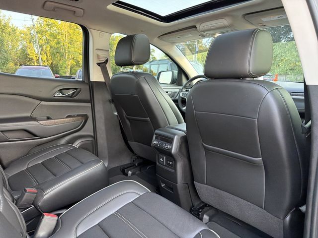 Used 2023 GMC Acadia Denali w/ Denali Ultimate Package FWD image 19