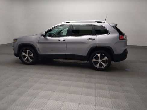 Used 2020 Jeep Cherokee Limited image 3