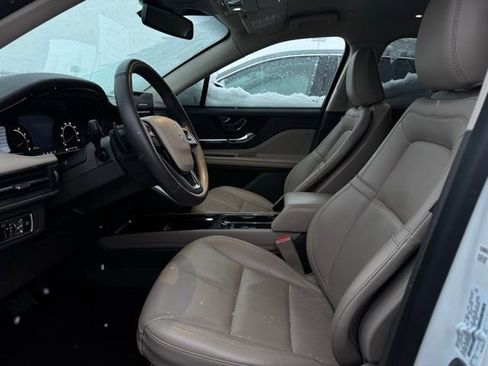 Certified 2022 Lincoln Corsair Standard w/ Equipment Group 101A image 20