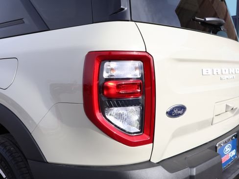 New 2025 Ford Bronco Sport Outer Banks w/ Outer Banks Tech Package+ image 18