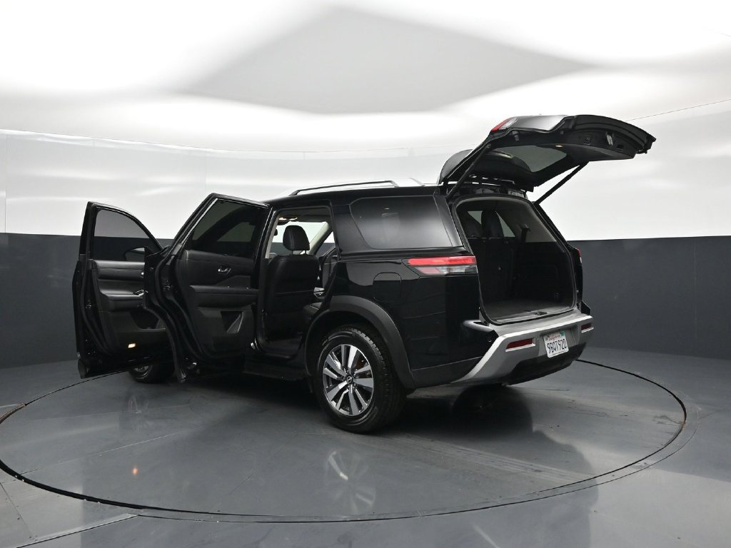 Used 2022 Nissan Pathfinder SL AWD/4WD image 38