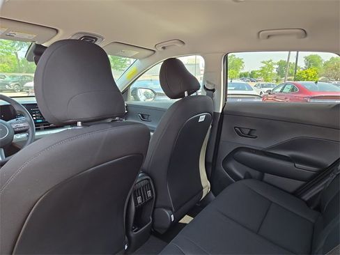 New 2025 Hyundai Kona SEL image 28