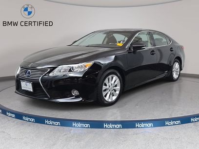Used 2015 Lexus ES 300h w/ Navigation System Package