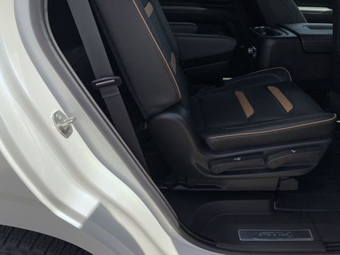 Used 2021 GMC Yukon AT4 w/ AT4 Premium Package image 13