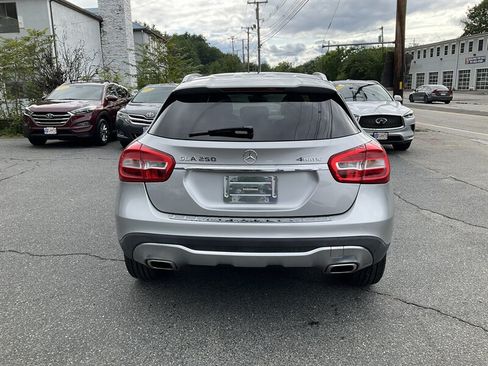 Used 2018 Mercedes-Benz GLA 250 4MATIC image 6
