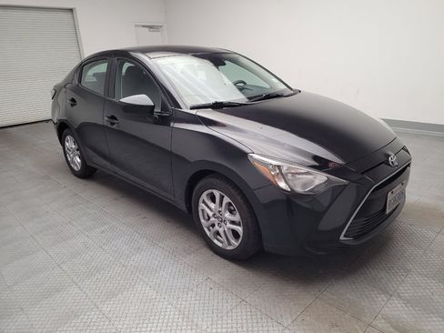 Used 2018 Toyota Yaris iA FWD image 13