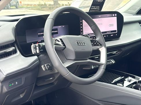 New 2026 Audi Q3 quattro 2.0T AWD/4WD image 10