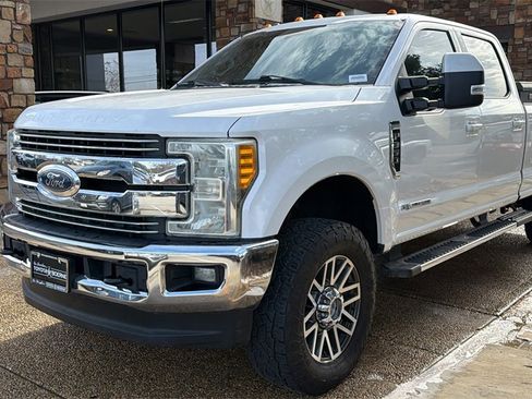 Used 2017 Ford F350 Lariat w/ Lariat Value Package image 15