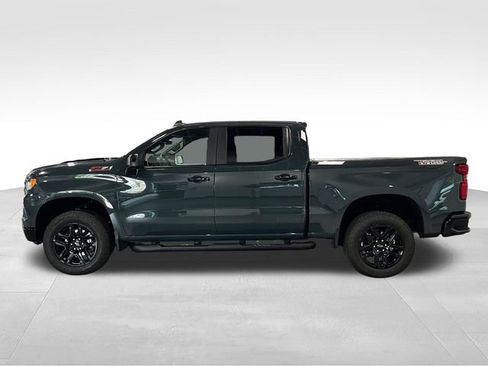 Used 2025 Chevrolet Silverado 1500 LT Trail Boss w/ Convenience Package II AWD/4WD image 4