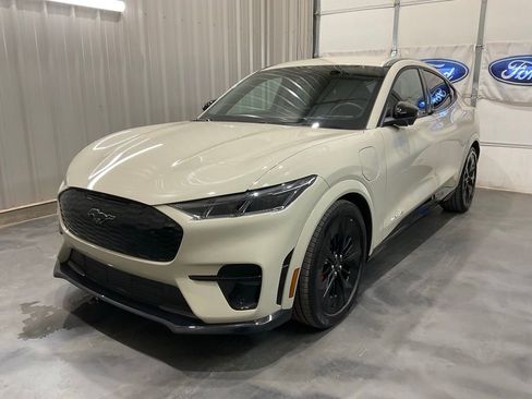 Used 2025 Ford Mustang Mach-E GT image 3