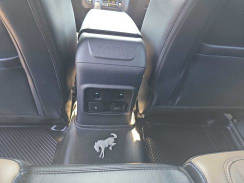 Used 2024 Ford Bronco Wildtrak image 34