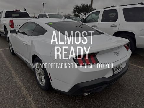 Certified 2024 Ford Mustang Coupe image 3