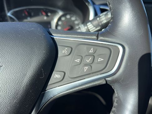 Used 2019 Chevrolet Equinox LT image 19