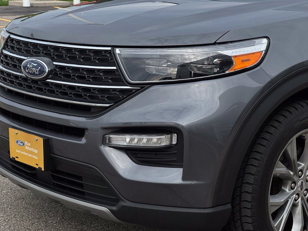 Used 2023 Ford Explorer XLT w/ Equipment Group 202A AWD/4WD image 35