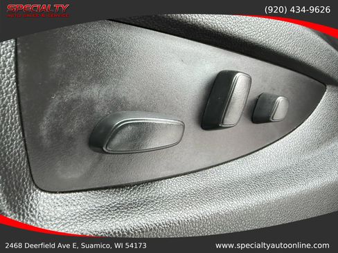 Used 2018 GMC Yukon Denali image 46