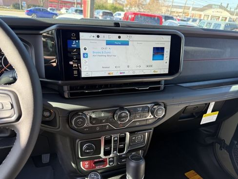 New 2026 Jeep Gladiator Rubicon image 19