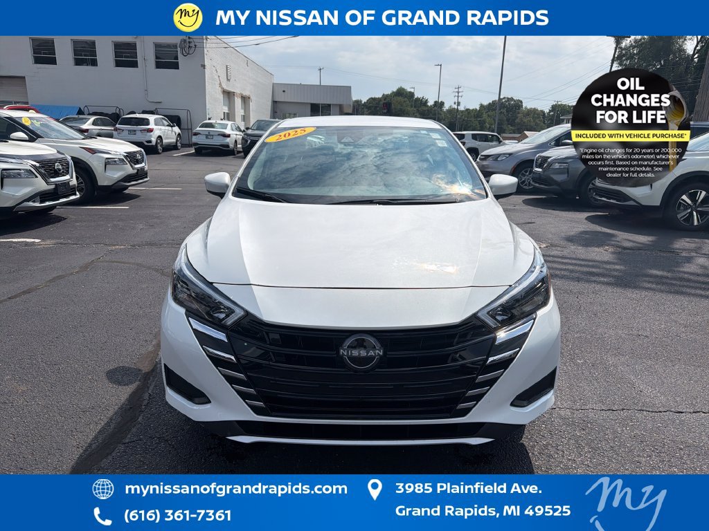 Used 2025 Nissan Versa SV w/ Trunk Package FWD image 3