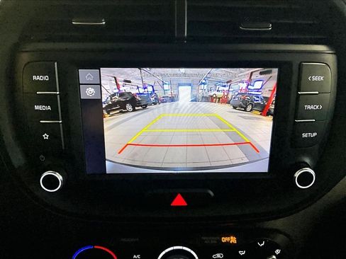Used 2024 Kia Soul LX w/ Option Group 015 FWD image 19