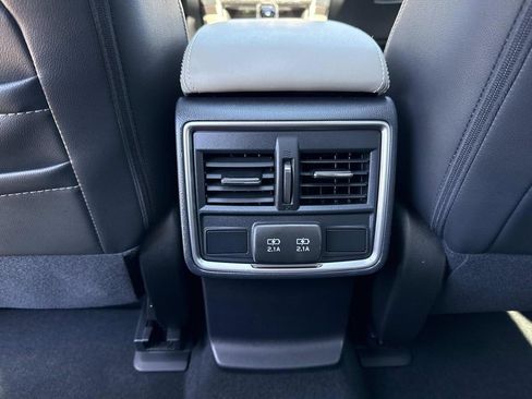 Used 2022 Subaru Forester Limited w/ Popular Package #3 image 18