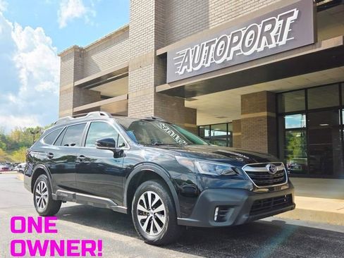 Used 2022 Subaru Outback Premium image 1