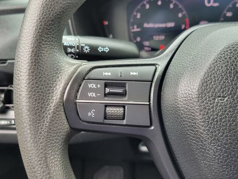 Used 2025 Honda Accord SE image 7