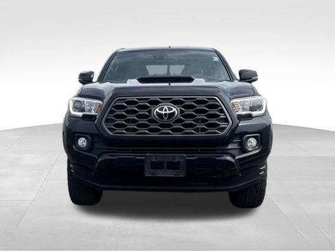 Used 2021 Toyota Tacoma 4x4 Double Cab image 2