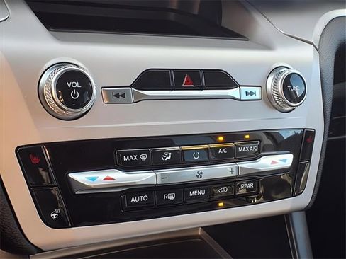 Used 2023 Ford Explorer XLT w/ Equipment Group 202A image 24