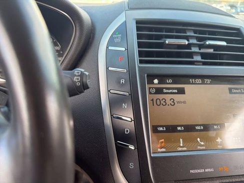 Used 2017 Lincoln MKC Reserve FWD image 21