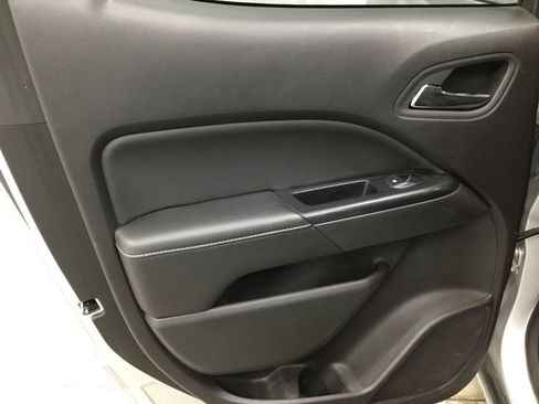 Used 2016 GMC Canyon SLE w/ SLE Convenience Package AWD/4WD image 26