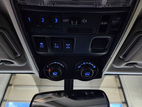 Used 2019 Toyota 4Runner TRD Off-Road Premium w/ Phone Cable & Charge Package image 44