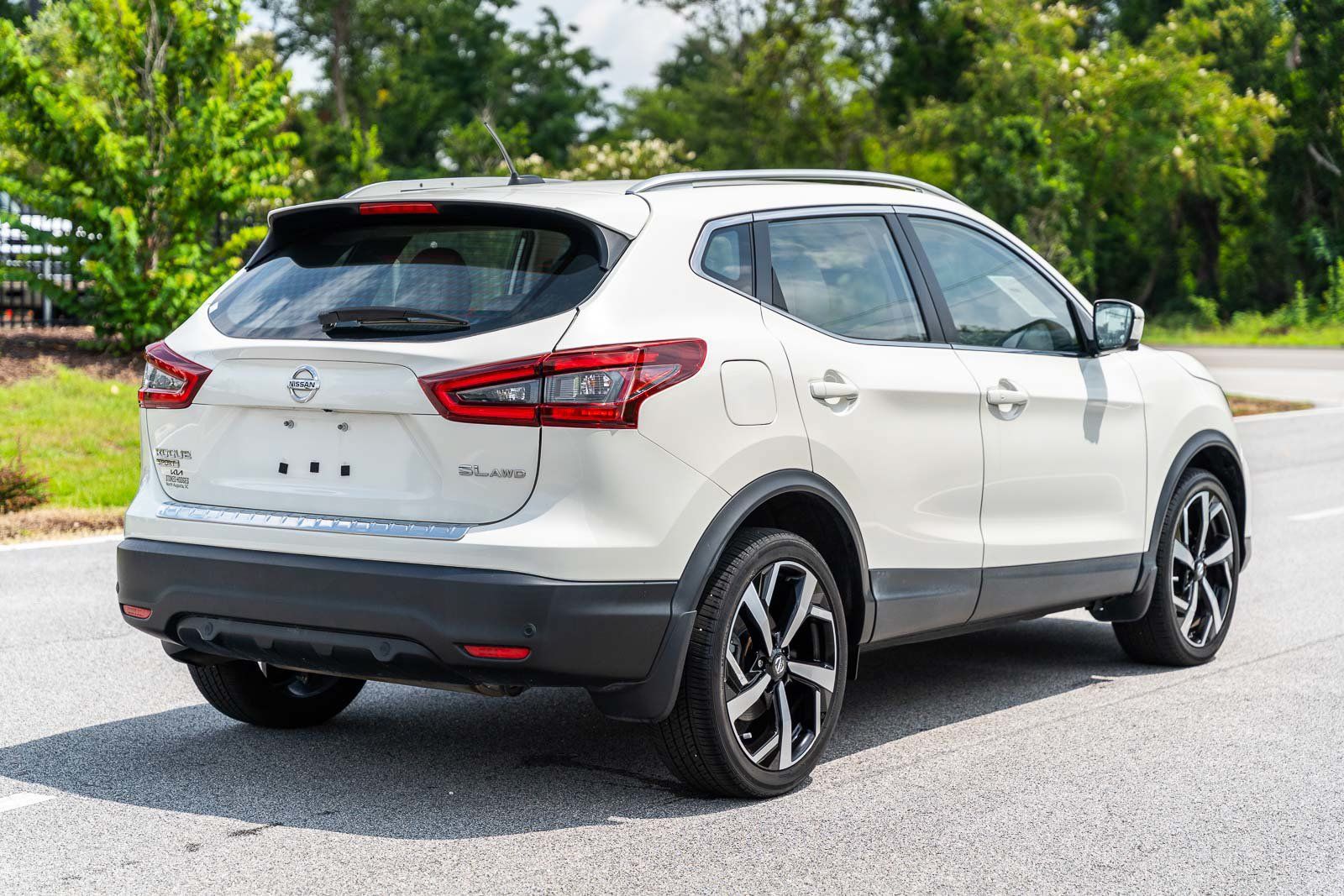 Used 2022 Nissan Rogue Sport SL w/ Premium Package AWD/4WD image 7