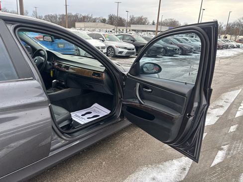 Used 2007 BMW 328xi Sedan image 9