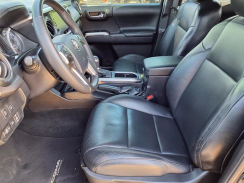 Certified 2023 Toyota Tacoma Limited w/ Nightshade Package image 12