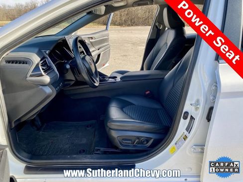 Used 2024 Toyota Camry SE image 15