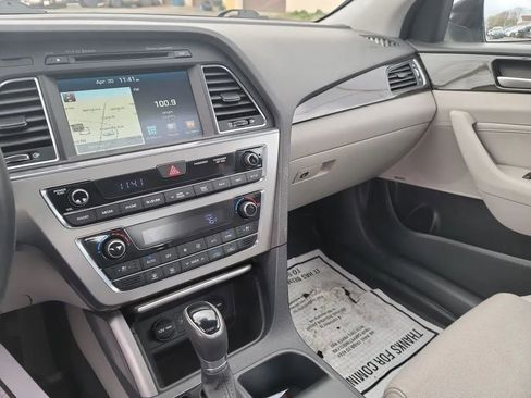 Used 2017 Hyundai Sonata Limited w/ Tech Package 03 FWD image 16