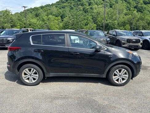Used 2019 Kia Sportage LX AWD/4WD image 2