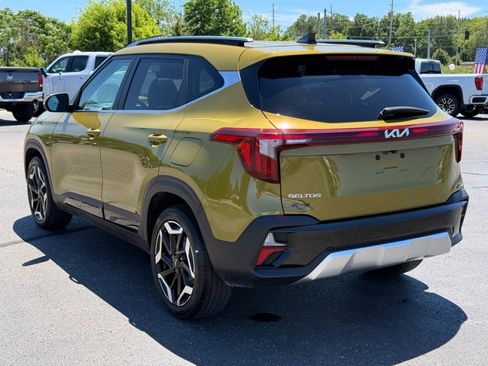 Used 2024 Kia Seltos SX w/ SX Sunroof Package AWD/4WD image 6