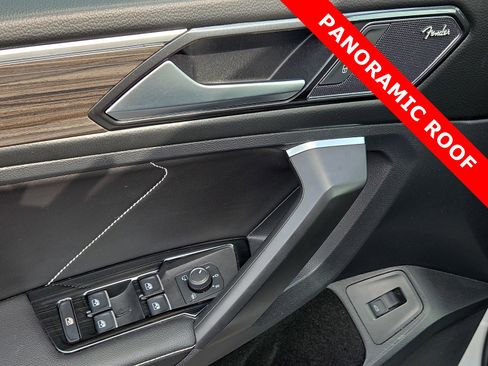 Used 2023 Volkswagen Tiguan SEL R-Line image 13