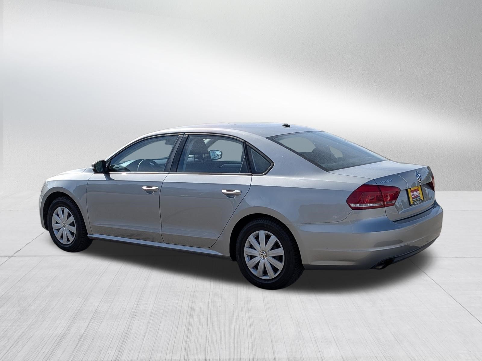 Used 2013 Volkswagen Passat 2.5 S FWD image 5