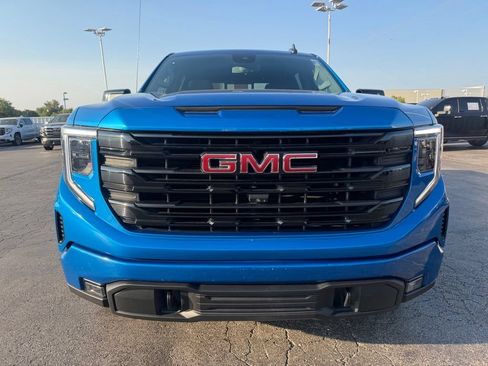 Used 2023 GMC Sierra 1500 Elevation w/ Elevation Premium Package AWD/4WD image 7