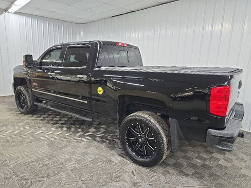 Used 2017 Chevrolet Silverado 2500 LTZ w/ Duramax Plus Package AWD/4WD image 5