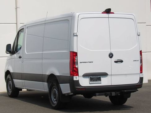 Used 2025 Mercedes-Benz Sprinter 2500 image 5